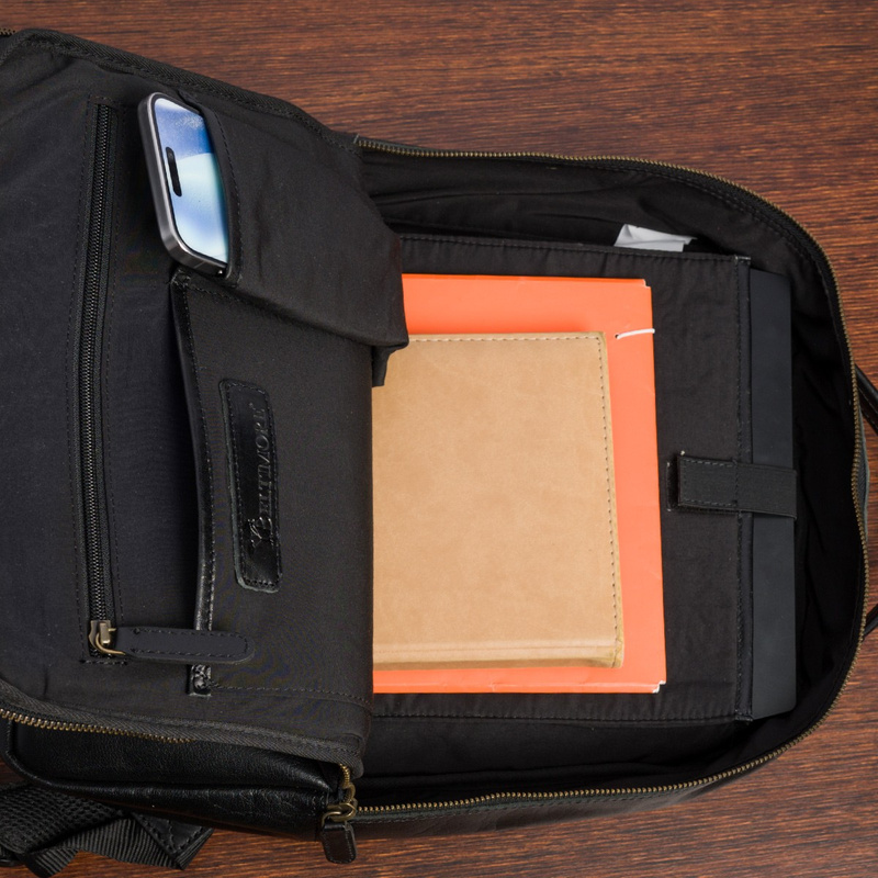 Plecak skórzany na laptopa 15,6 biznesowy duży A4 pojemny czarny premium Beltimore N05