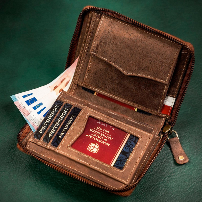 Skórzany męski portfel Peterson PTN 340PW-02 2-1-4 HUNTER