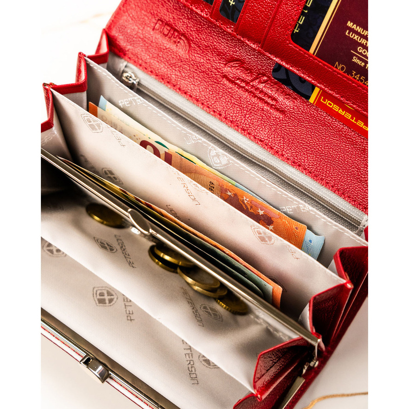 Czerwony portfel damski ze skóry naturalnej z tłoczeniem na wzór skóry krokodyla - Peterson