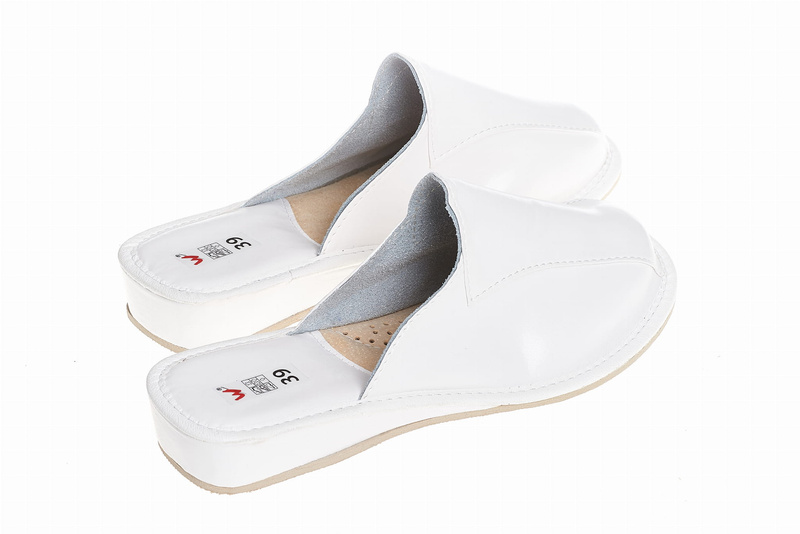 Wójciak Podhale damskie kapcie skóra naturalna zabudowane klin 3,5 cm