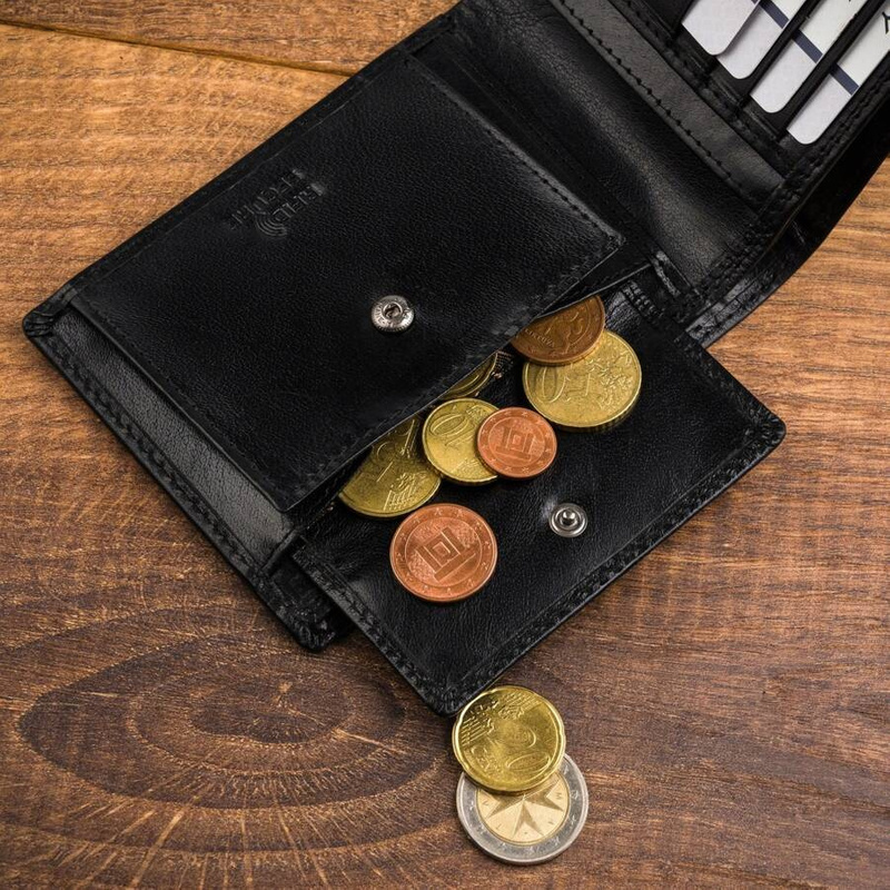 Klasyczny męski portfel skórzany z RFID od Rovicky