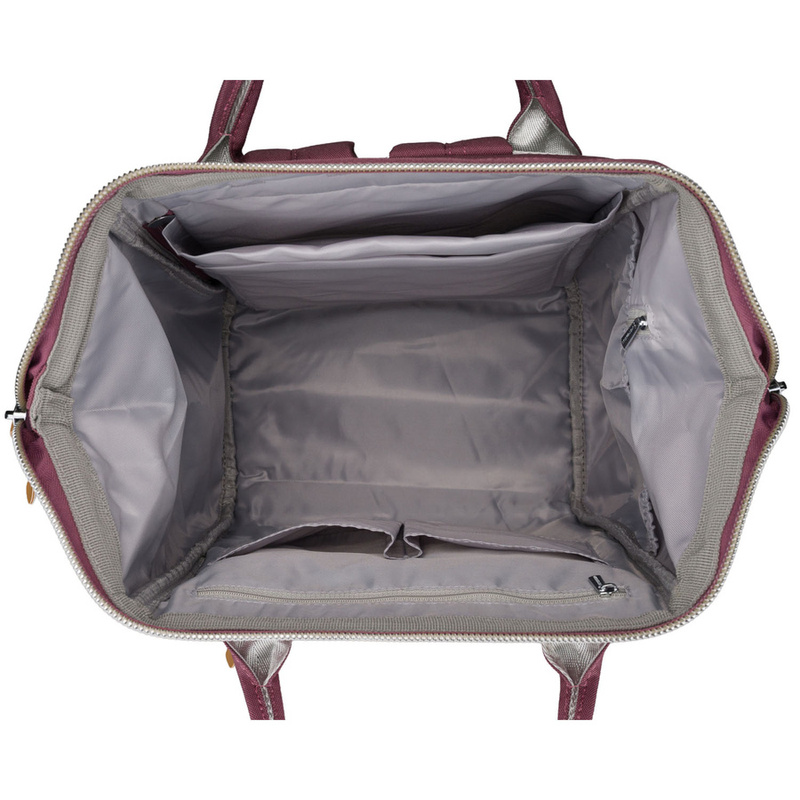 Fioletowy plecak damski z poliestru z miejscem na laptopa i portem USB - Peterson