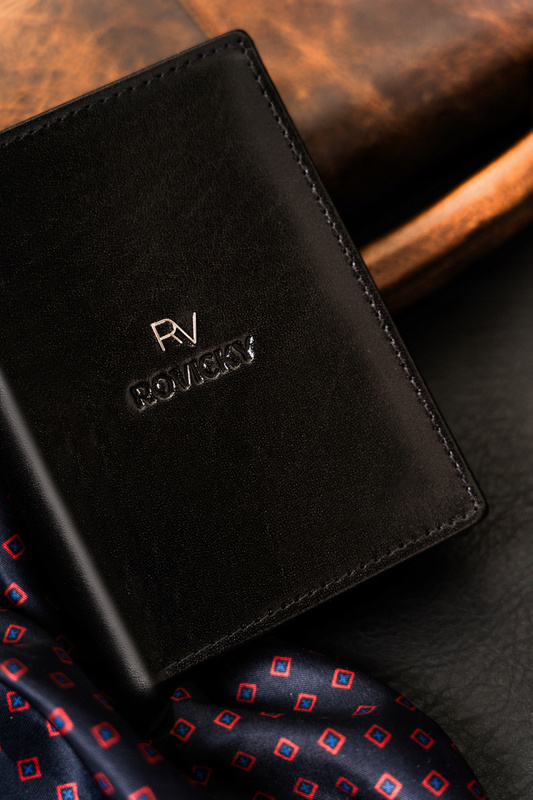Rozbudowany portfel męski z systemem RFID Rovicky