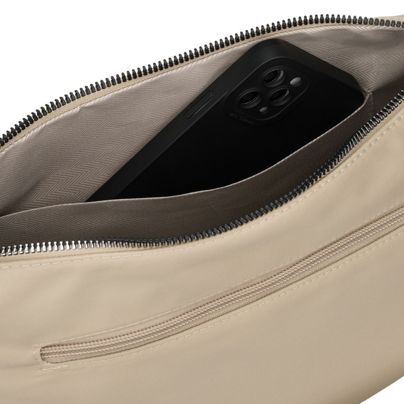 Listonoszka damska z poliestru w kolorze beżowym, jednokomorowa z zewnętrzną kieszonką - Peterson