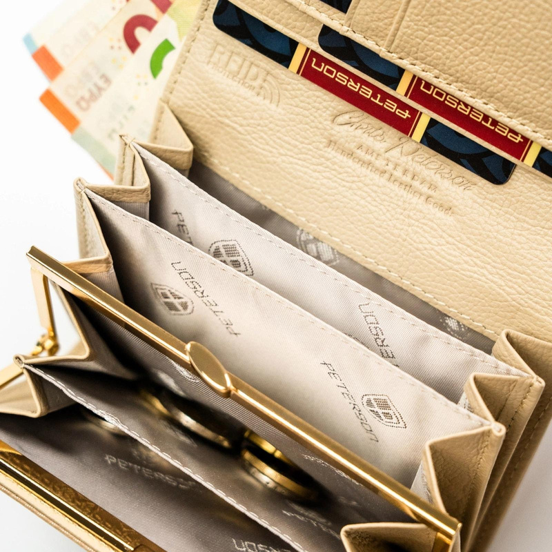 Skórzany damski portfel Peterson PTN PS445-MLF