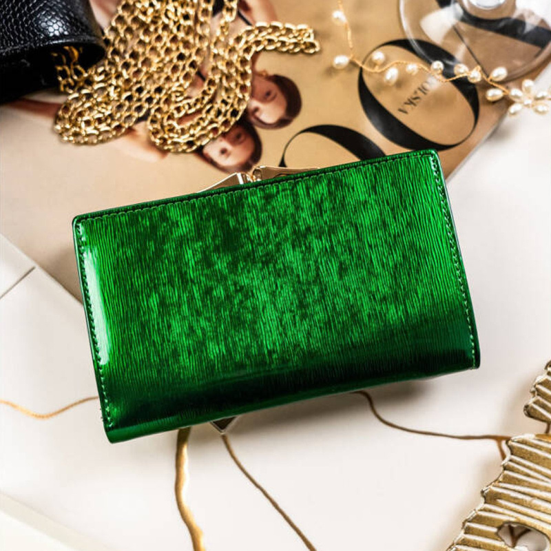 Skórzany damski portfel Peterson PTN 55020-SH