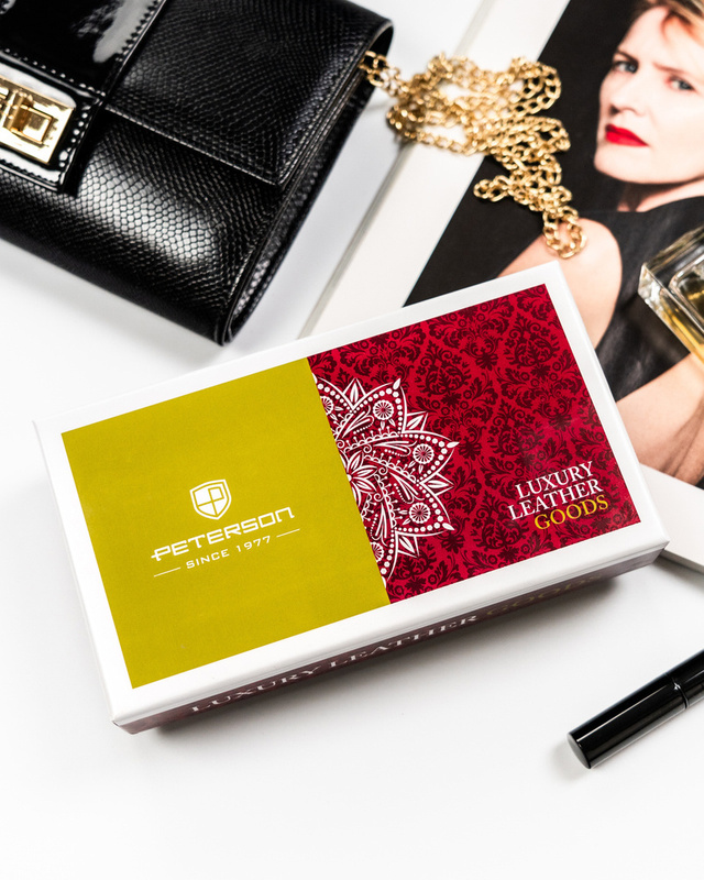 Skórzany damski portfel Peterson PTN 55020-PLT