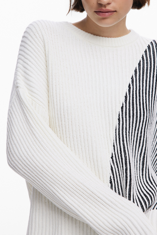 BIA�Y SWETER DAMSKI DESIGUAL