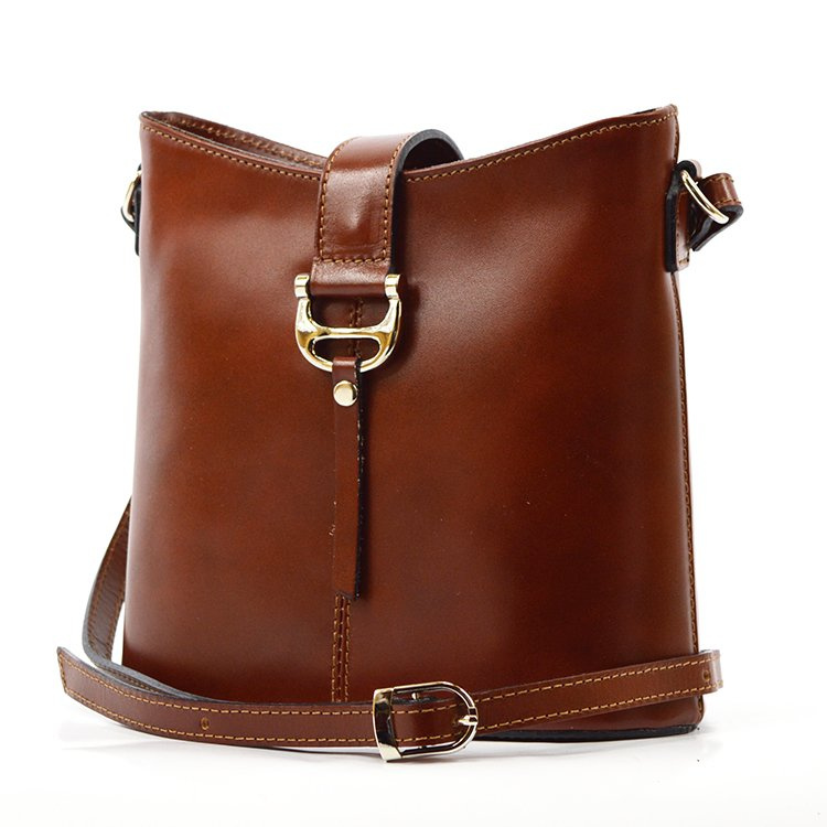 Zgrabna listonoszka skórzana damska Vera Pelle