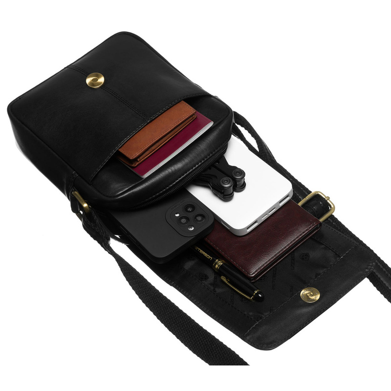 Skórzana, czarna torba męska na ramię zamykana suwakiem i klipsem magnetycznym - Peterson