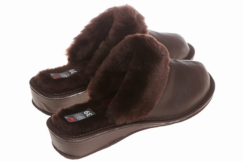 Wójciak damskie kapcie skóra naturalna zabudowane klin o wysokości 3,5 cm