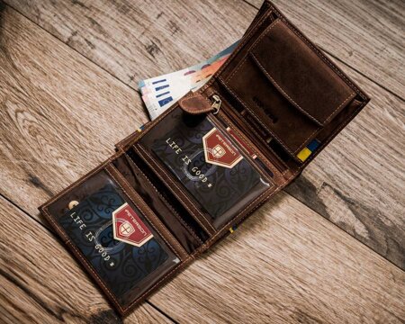 Skórzany portfel męski bez zapięcia z systemem RFID — Peterson